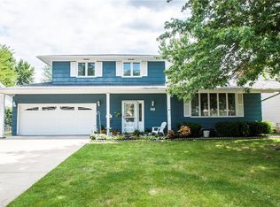 99 Rockdale Dr, Amherst, NY 14228