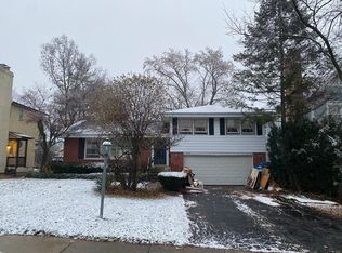 103 Woodstock Ave, Clarendon Hills, IL 60514