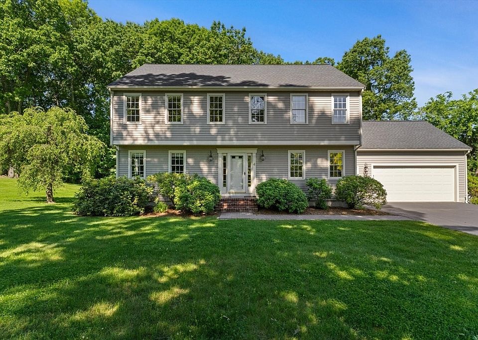 1st image of 4 Ashton Dr