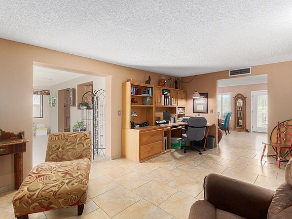 4th image of 3416 N Tres Lomas Dr