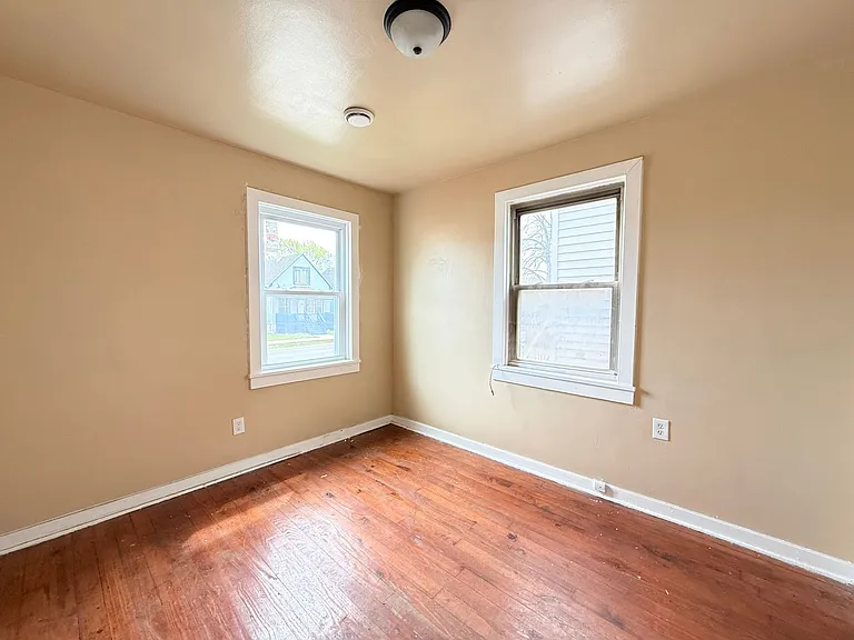 4004 Carey St — Photo 5