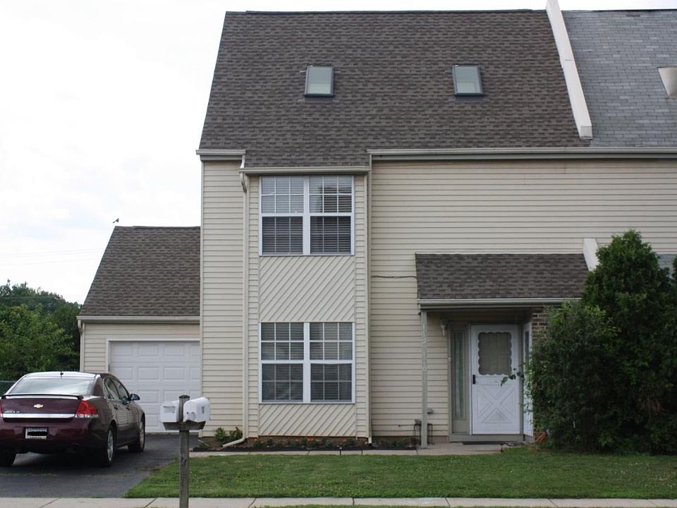 1st image of 110 Sandybrooke Dr
