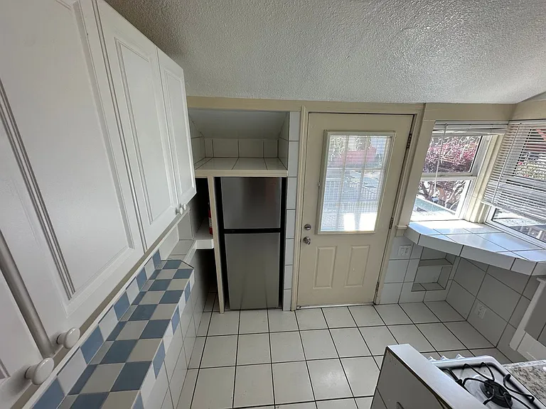 10701 San Pablo Ave — Photo 20