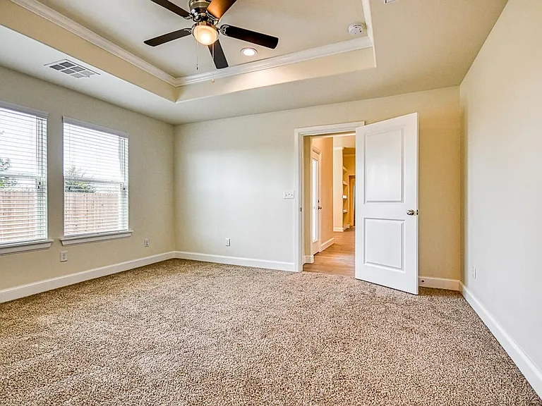 3100 Pebble Pond Dr — Photo 31