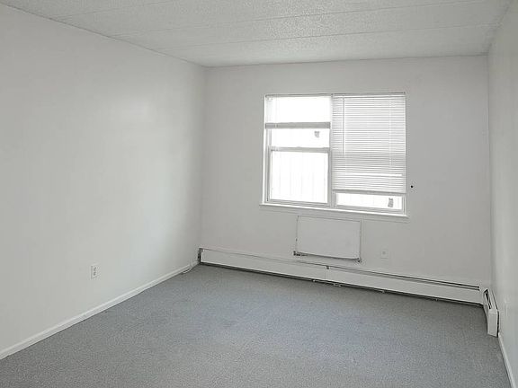 3rd image of 106-27 153rd St