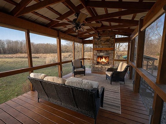 5th image of 45 Poco Rd