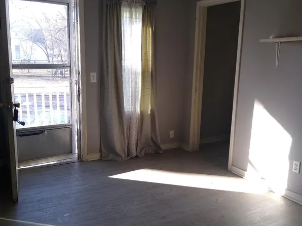 108 N Hogan St APT C, Pryor, OK 74361