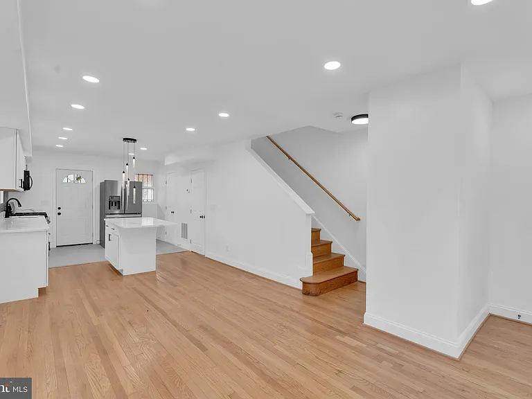 518 Oglethorpe St NE — Photo 10