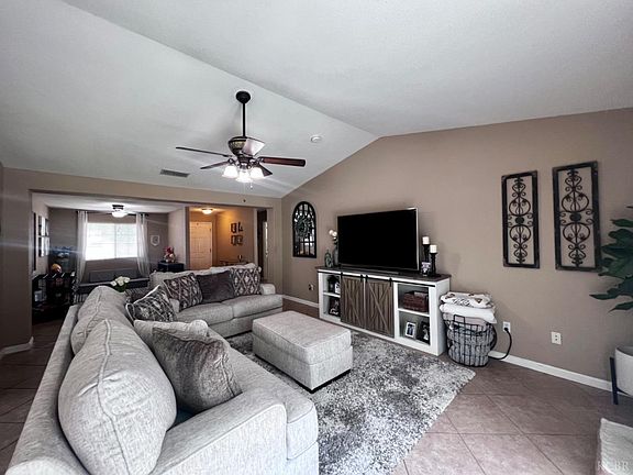 5th image of 1756 N Chateau Way