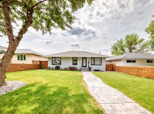 2415 N 9th Ave NW, Calgary, AB T2N 1E8