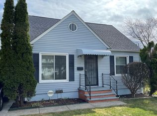 19506 Raymond St, Maple Heights, OH 44137