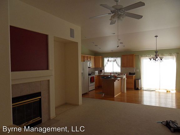 2nd image of 7306 Grand Prairie Dr