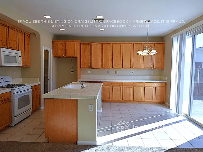 8252 Grisham Way — Photo 9