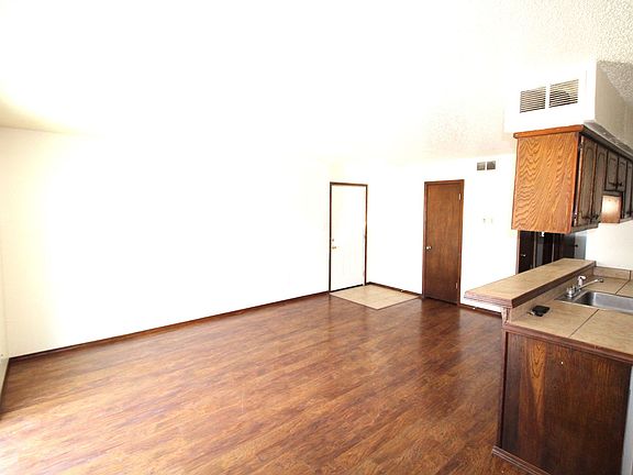 2nd image of 1311 Glen Oaks Ct #1