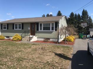 29 Armanella St, Chicopee, MA 01020