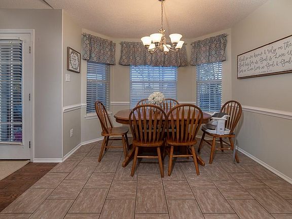 5th image of 1821 Woodstone Ct W