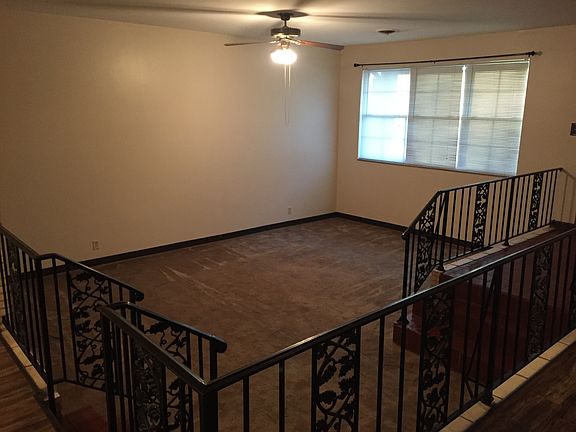 3rd image of 503 S Glenview Dr