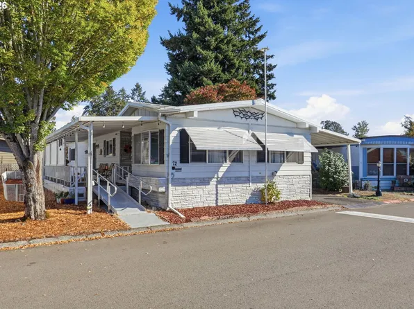 13640 SE Highway 212 Unit 72, Clackamas, OR 97015