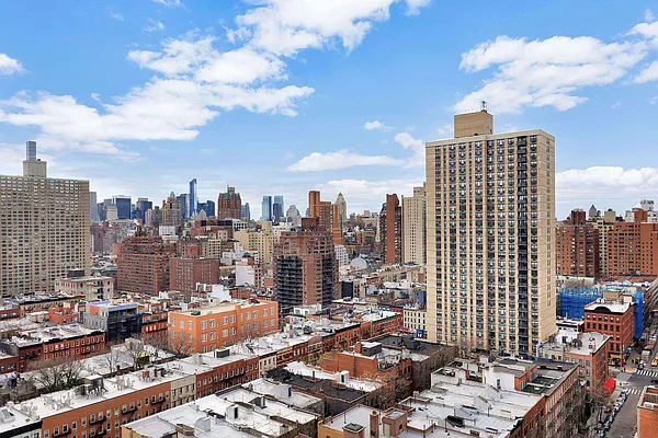 Rented by Cooper & Cooper Real Estate | media 14