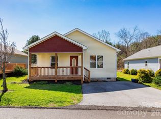 479 Quinn Hill Ln, Mars Hill, NC 28754