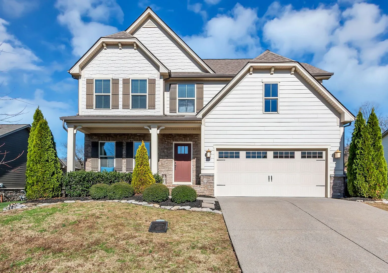 4 Bedroom, 2.5 Bath Home w/ 2 Car Garage — Photo 1