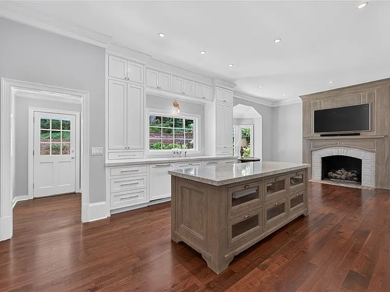 140 Valley Rd NW — Photo 23