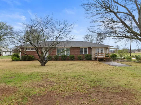 1713 Brown St, Muscle Shoals, AL 35661