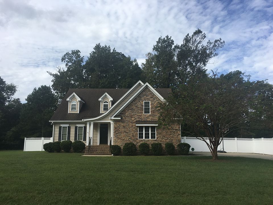 2nd image of 2165 Partridge Pl