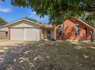 1420 Laurel Ln, Cleburne, TX 76033
