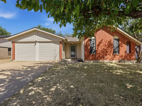 1420 Laurel Ln, Cleburne, TX 76033