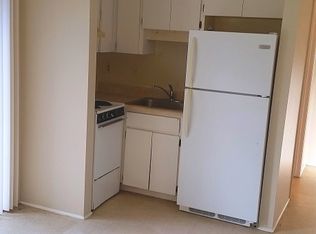 6850 58th Way N APT D, Pinellas Park, FL 33781