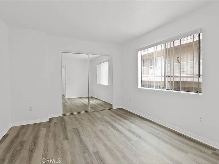 1052 Belmont Ave #B — Photo 16