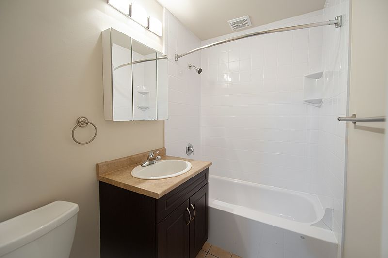 Winnipeg Apartment for rent - 2 Bedrooms — photo 15