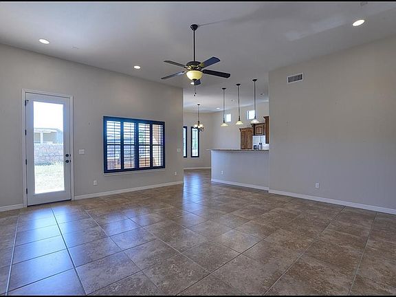 5th image of 7334 Brays Landing Dr