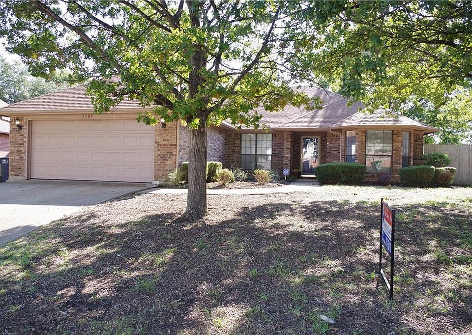 1st image of 3309 Plantation Ln