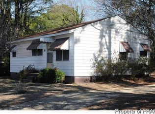 1556 Minurva Dr, Fayetteville, NC 28301