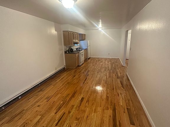 5th image of 226 Blair Ave #1