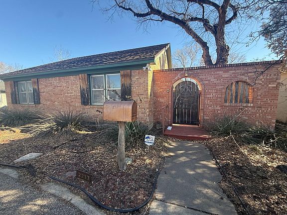 2nd image of 2217 Peach Tree St