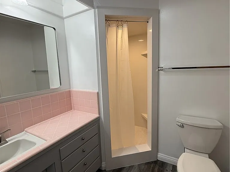 4645 Chicago Ave — Photo 17