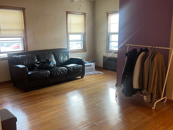 2nd image of 90 Joralemon St