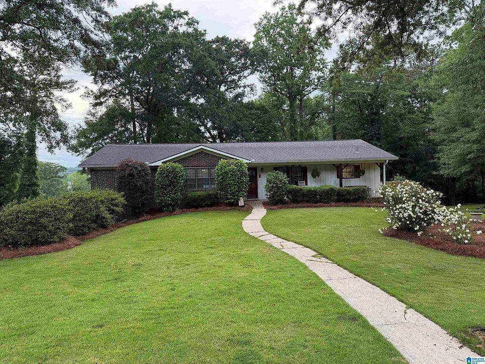 1st image of 110 Woodland Cir