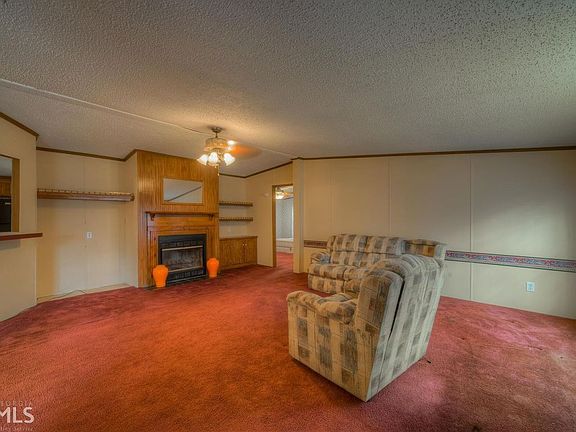 4th image of 94 Timberwood Dr