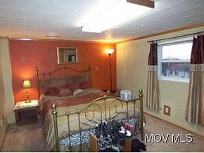5th image of 130 Captain Ames Dr