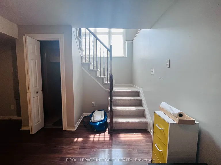 29 Chesapeake Cres — Photo 18