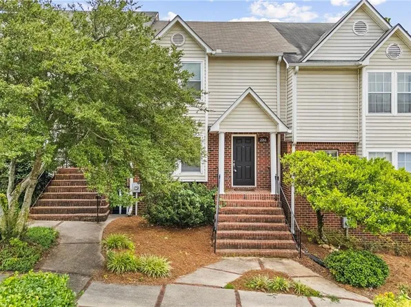 2266 Oak Glenn Cir, Duluth, GA 30096