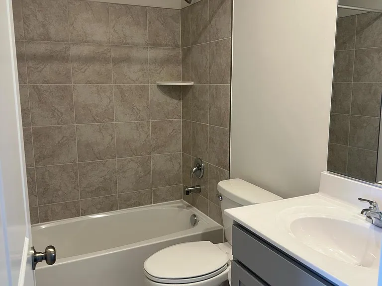19 Winterplace Dr — Photo 15