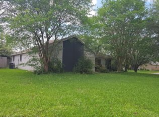 9465 Crossmeadow Dr, Beaumont, TX 77706