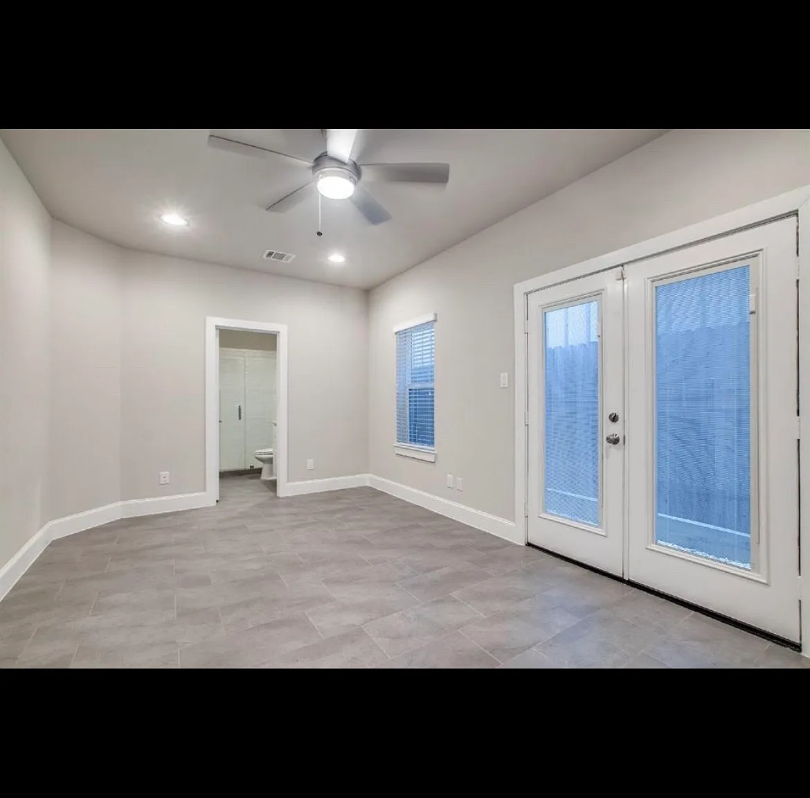 1 bed, $1,000 — Photo 2