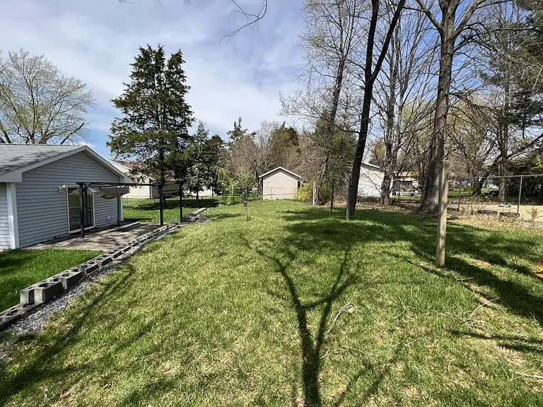 2503 Pittland Ln — Photo 35