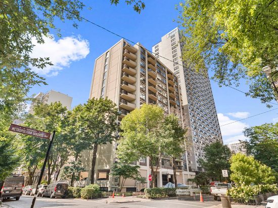 1450 N Astor St APT 7D, Chicago, IL 60610